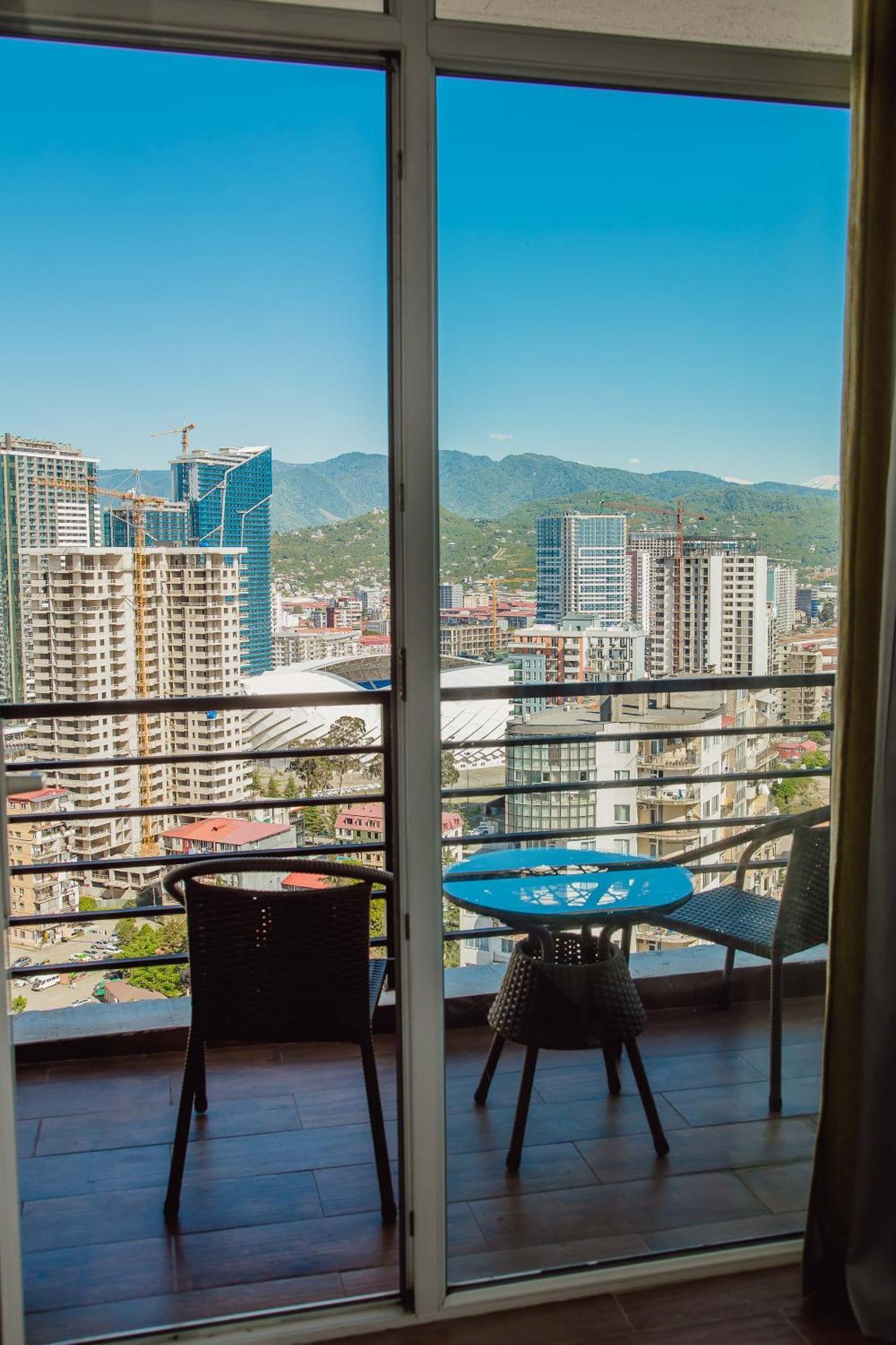 Happy Apartments Батумі Екстер'єр фото